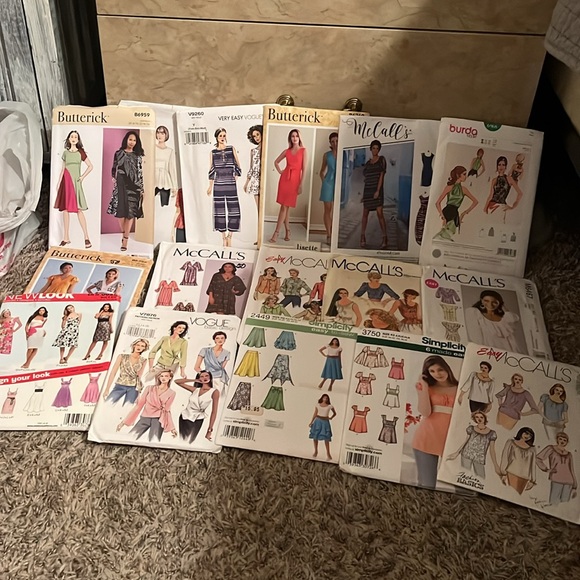 56 Sewing Patterns - Picture 2 of 4